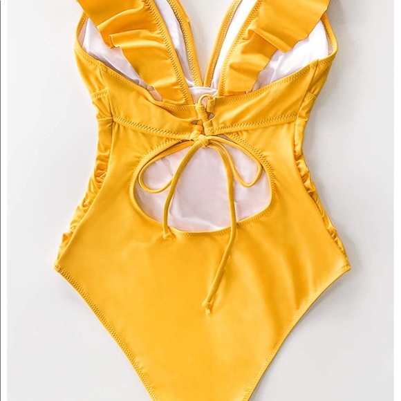 NWT Cupshe Ruffle Ruffled One Piece Swimsuit Bathing Swim Suit Yellow - Picture 11 of 13